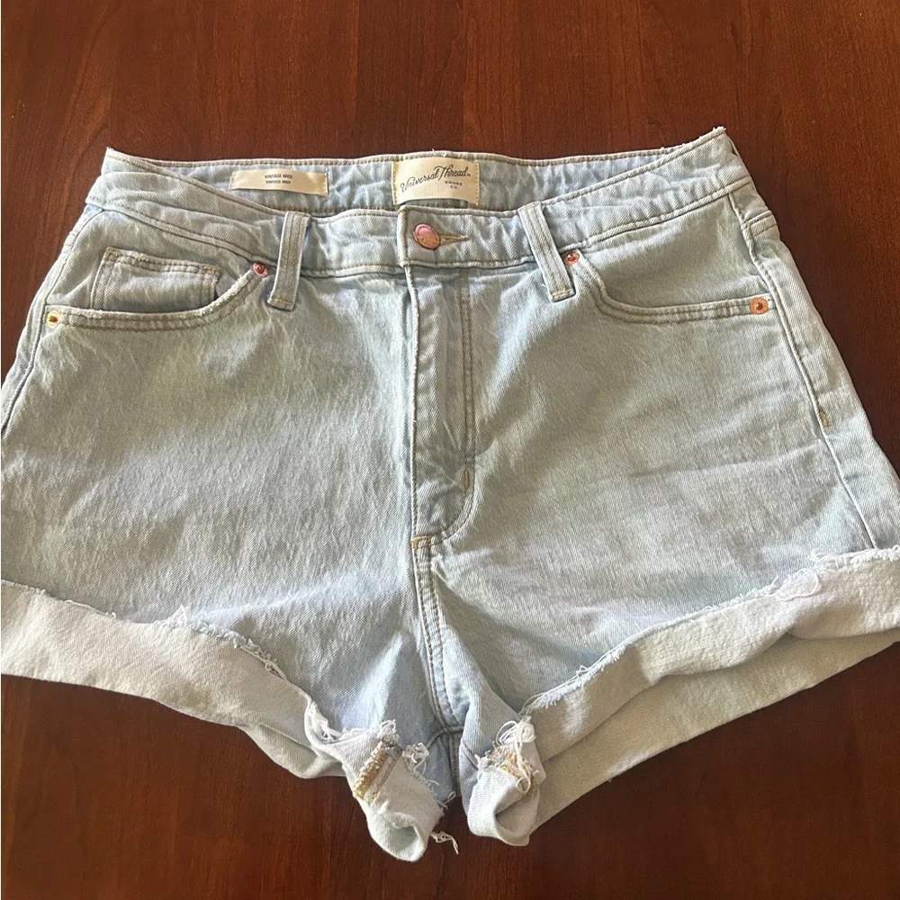 Universal Thread Denim High-Waisted Women Shorts 8/29R